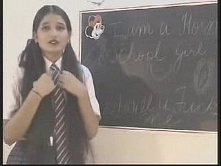 Frech indische College-Mädchen bestraft