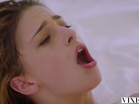 VIXEN.com Bad dochter houdt fore-part seks te veel