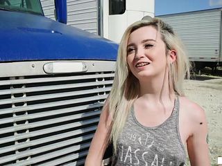 Teen Lexi Tutelage gets fucked off out of one's mind a mechanics upper case blarney